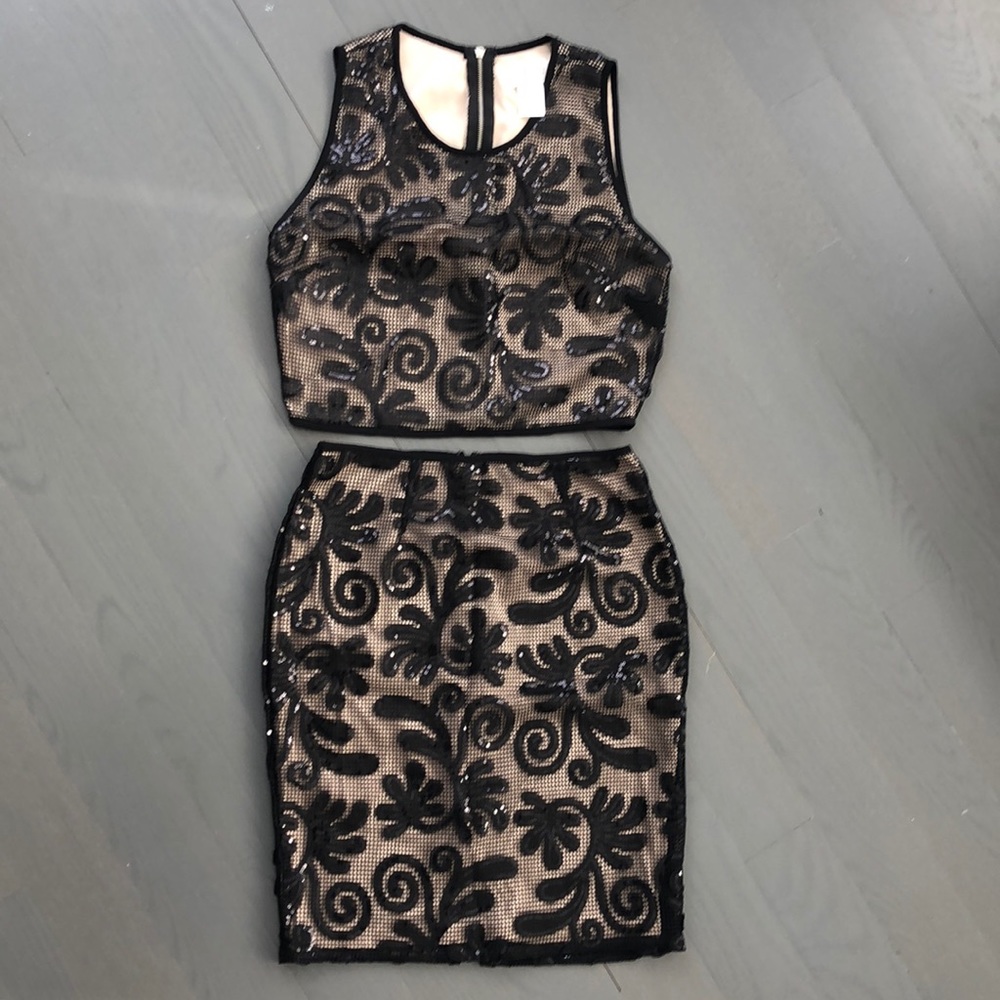 Matching Sequin Set - image 1